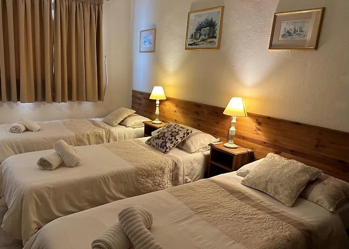 Green Grove Guest House